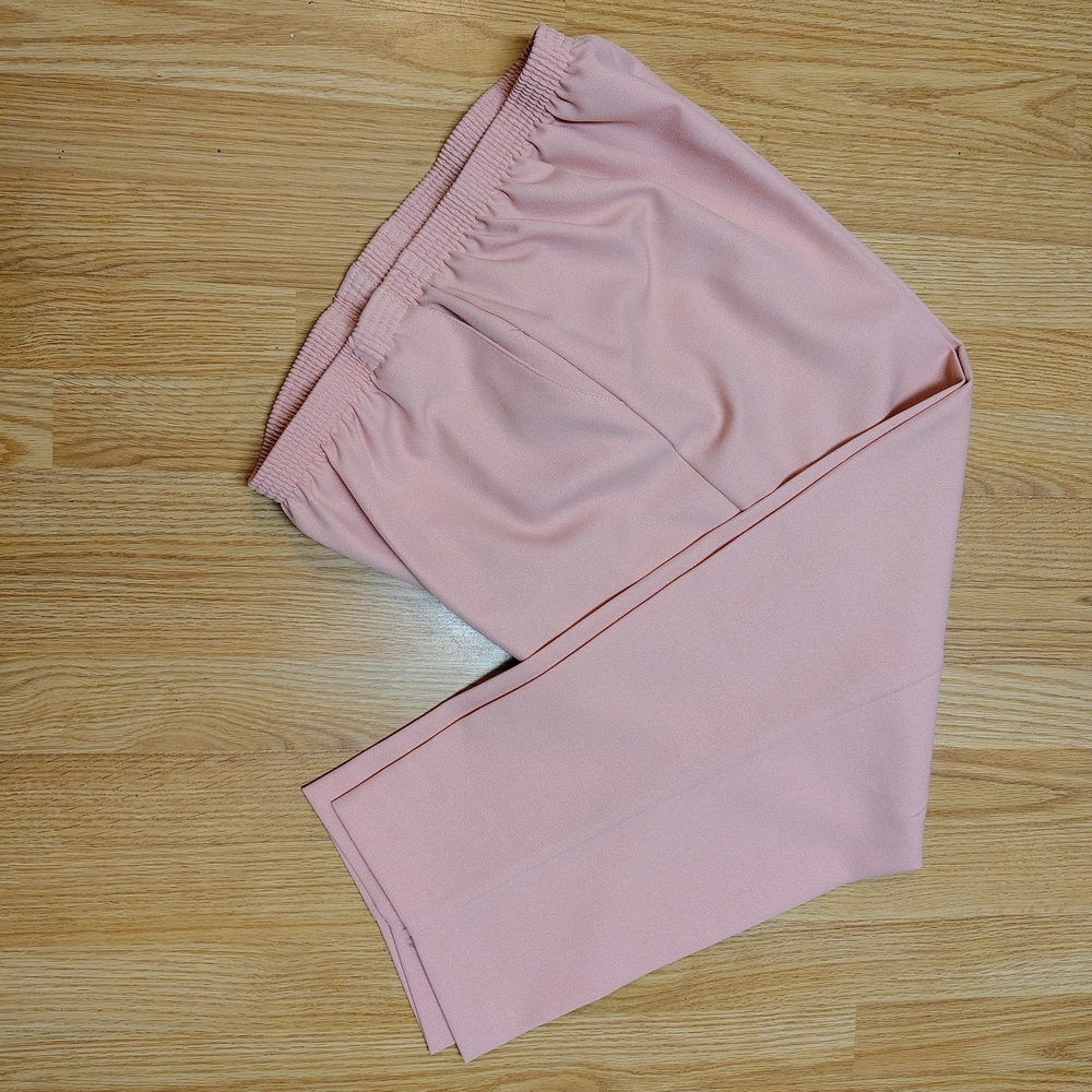 Alfred Dunner , Woman's ,Peach, , Dress Pants ,size 18